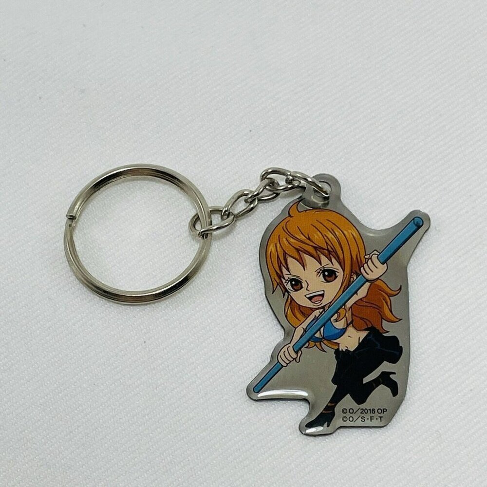 One Piece Nami Cat Burglar Girl Figure Keyring Keychain Metal Charm Anime Manga